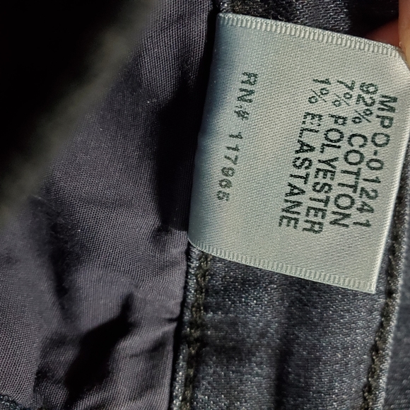 J Brand Capri Skinny Jeans in Atlantique - Picture 8 of 8